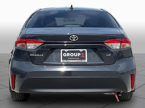 Used 2025 Toyota Corolla LE image 5