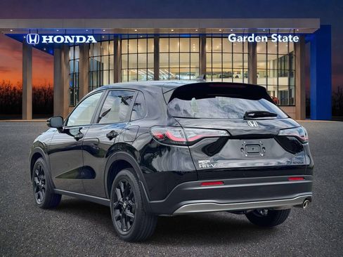 Certified 2025 Honda HR-V Sport image 4