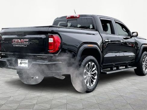 Used 2023 GMC Canyon Denali AWD/4WD image 5
