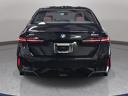 New 2027 BMW 530i xDrive AWD/4WD image 6