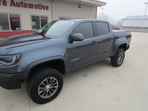 Used 2019 Chevrolet Colorado ZR2 image 3
