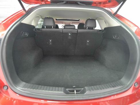 Used 2019 MAZDA CX-5 Touring FWD image 11