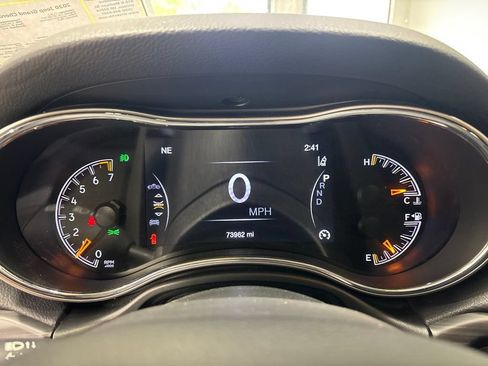 Used 2020 Jeep Grand Cherokee Altitude AWD/4WD image 17