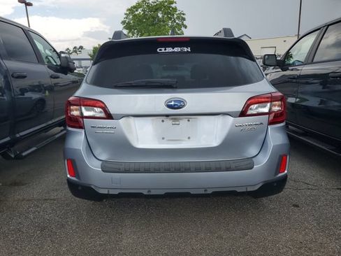 Used 2017 Subaru Outback 2.5i Limited AWD/4WD image 9