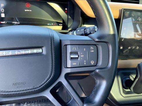 Used 2025 Land Rover Defender 110 X image 22