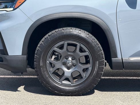 Certified 2023 Honda Pilot TrailSport image 11