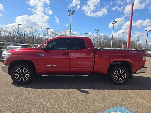 Used 2017 Toyota Tundra SR5 image 4