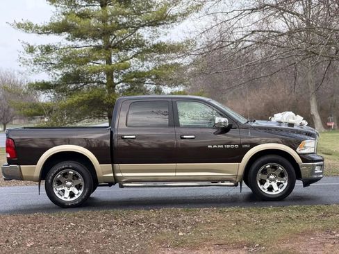 Used 2011 RAM 1500 Laramie image 7