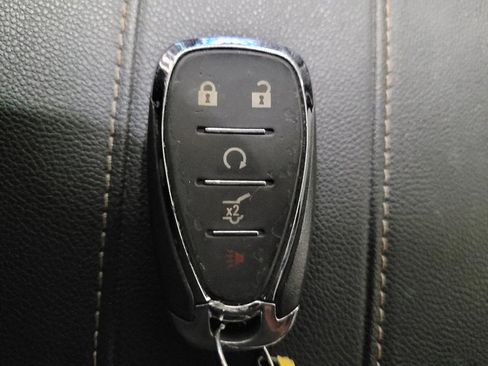 Used 2018 Chevrolet Traverse LT AWD/4WD image 32
