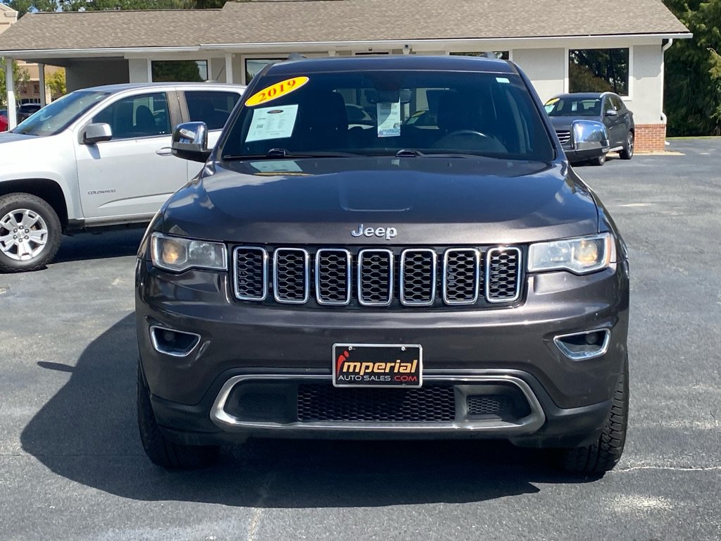 Used 2019 Jeep Grand Cherokee Limited AWD/4WD image 2