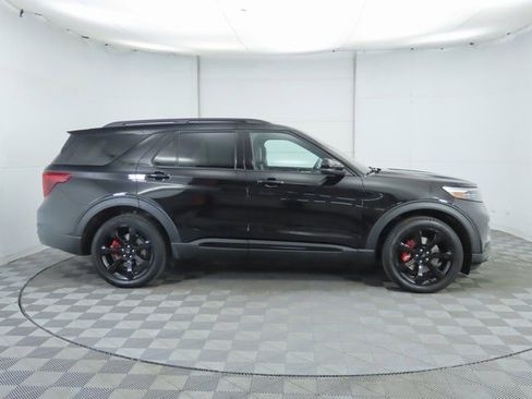 Used 2023 Ford Explorer ST w/ Equipment Group 401A image 4
