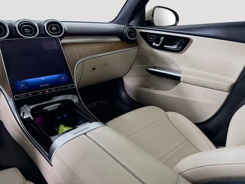 Used 2023 Mercedes-Benz C 300 Sedan image 24