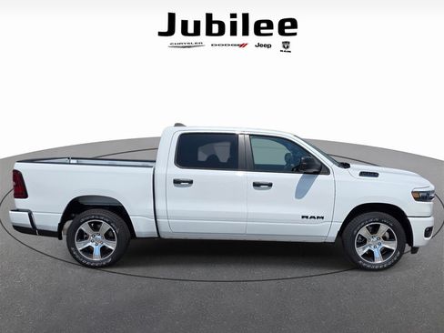New 2026 RAM 1500 Express RWD image 31