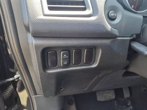 Used 2025 Mitsubishi Outlander Sport LE AWD/4WD image 15