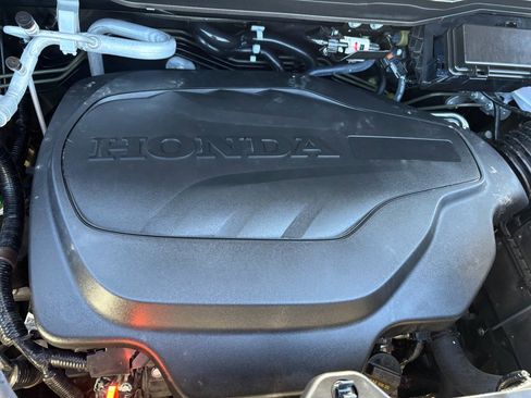 Certified 2025 Honda Passport EX-L image 35