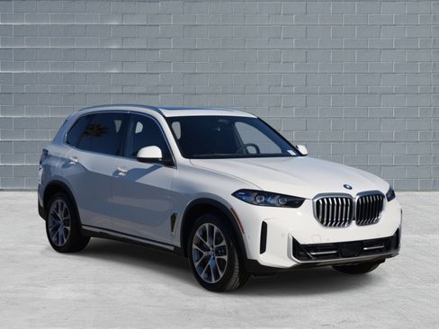 Used 2026 BMW X5 xDrive50e w/ Executive Package AWD/4WD image 1