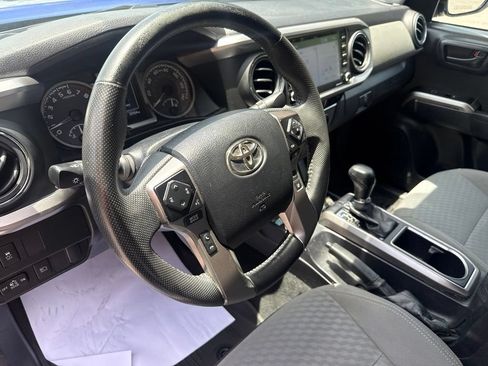 Used 2023 Toyota Tacoma SR5 w/ Technology Package AWD/4WD image 10