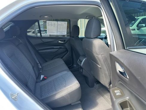 Used 2024 Chevrolet Equinox LT image 27