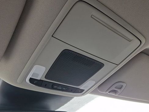 Certified 2025 Honda Pilot EX-L image 25