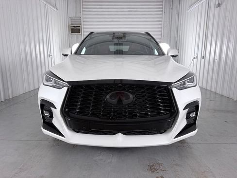 Certified 2023 INFINITI QX50 Sport FWD image 2
