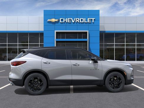New 2026 Chevrolet Blazer LT w/ Midnight/Sport Edition AWD/4WD image 5