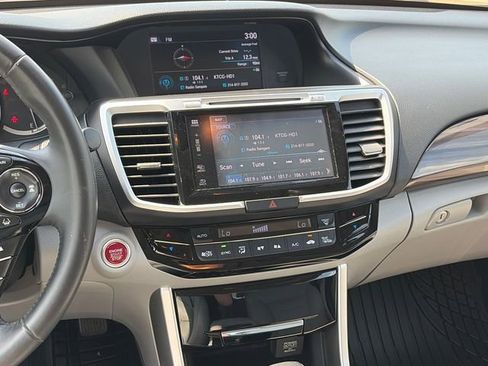 Used 2016 Honda Accord EX-L image 12