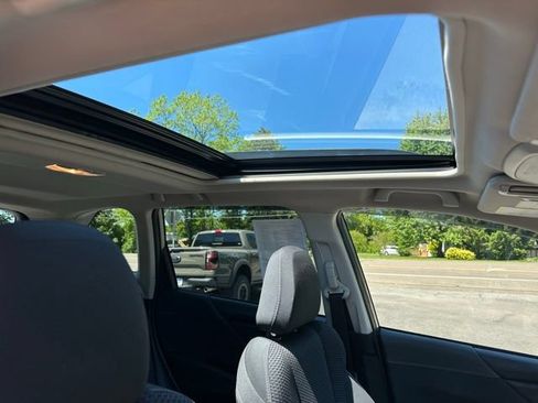 Used 2020 Subaru Forester Premium AWD/4WD image 16