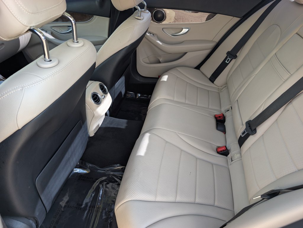 Used 2016 Mercedes-Benz C 300 4MATIC Sedan image 29