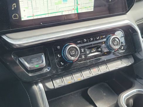 Used 2025 GMC Sierra 2500 Denali Ultimate w/ Max Trailering Package AWD/4WD image 29