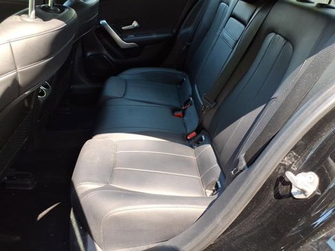 Used 2019 Mercedes-Benz A 220 4MATIC image 9