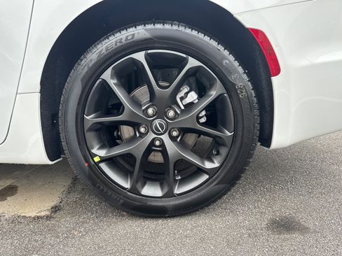 New 2026 Chrysler Pacifica Select image 21