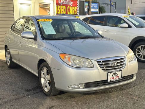 Used 2010 Hyundai Elantra SE image 3