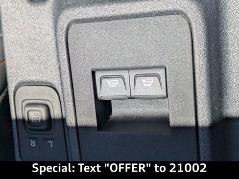 Used 2023 Ford Bronco Badlands image 24