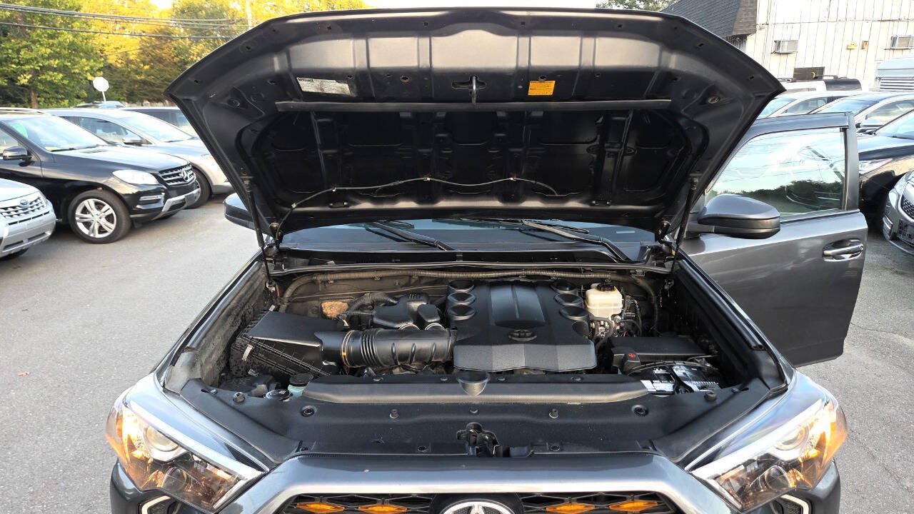 Used 2014 Toyota 4Runner SR5 AWD/4WD image 59