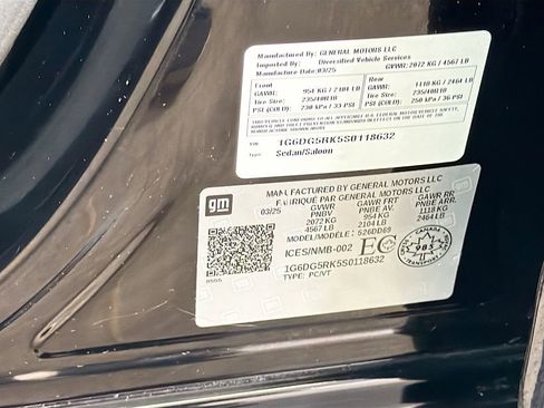 Used 2025 Cadillac CT4 Sport w/ Climate Package AWD/4WD image 33