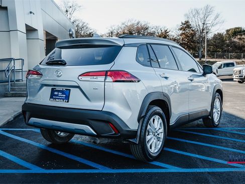 Used 2023 Toyota Corolla Cross LE image 5