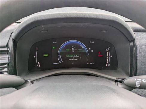 Used 2025 Toyota Camry LE image 14