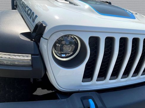 Used 2023 Jeep Wrangler Unlimited Rubicon 4xe w/ Cold Weather Group AWD/4WD image 24