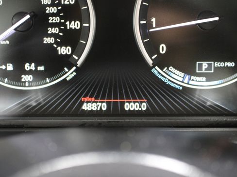 Used 2016 BMW 550i xDrive Sedan AWD/4WD image 13