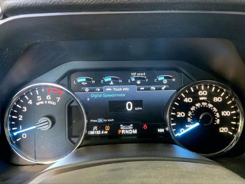 Used 2018 Ford F150 Platinum w/ Equipment Group 701A Luxury image 18