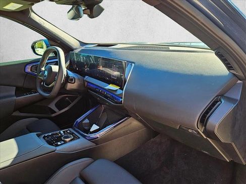 Certified 2025 BMW X3 xDrive30i w/ Premium Package image 17