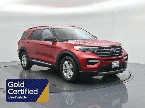 Certified 2023 Ford Explorer XLT w/ Equipment Group 202A image 1