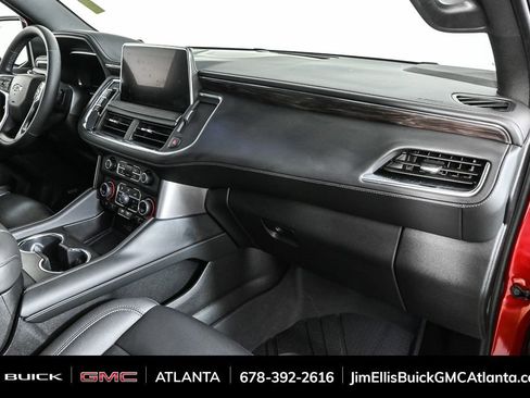 Certified 2024 Chevrolet Tahoe Z71 w/ Luxury Package image 24