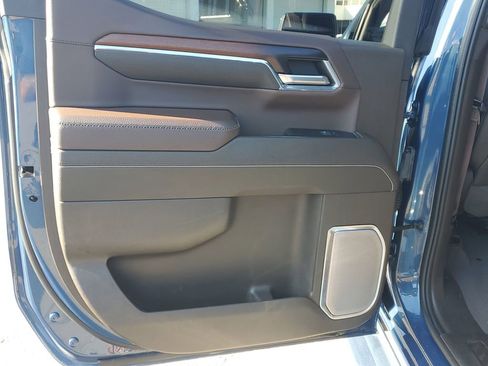 Used 2024 GMC Sierra 1500 Denali w/ Technology Package AWD/4WD image 13