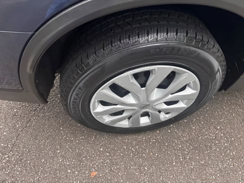 Used 2015 Nissan Rogue S image 13