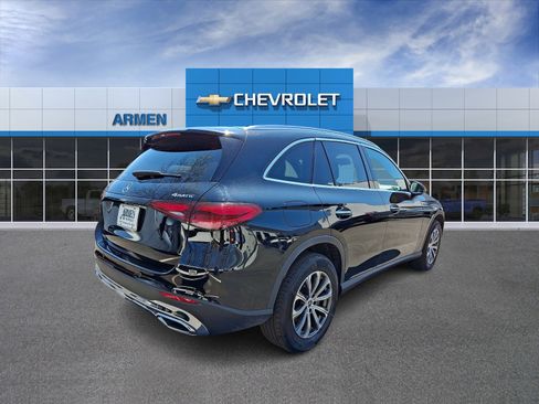 Used 2024 Mercedes-Benz GLC 300 4MATIC image 5