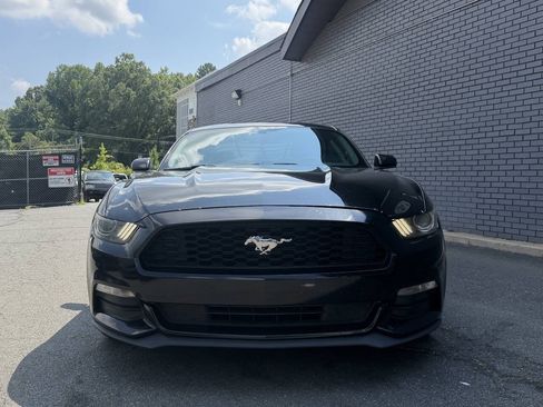 Used 2016 Ford Mustang Coupe RWD image 2