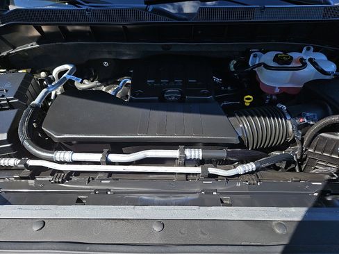 Used 2025 Chevrolet Silverado 1500 LT image 27