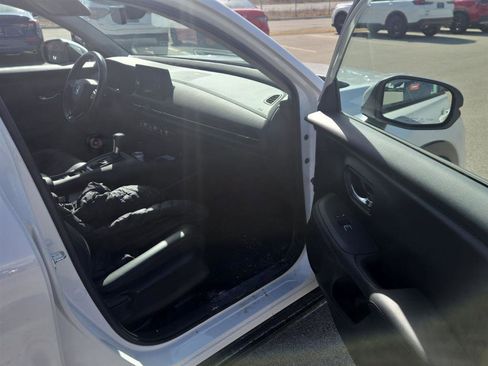 Used 2024 Honda HR-V EX-L image 16
