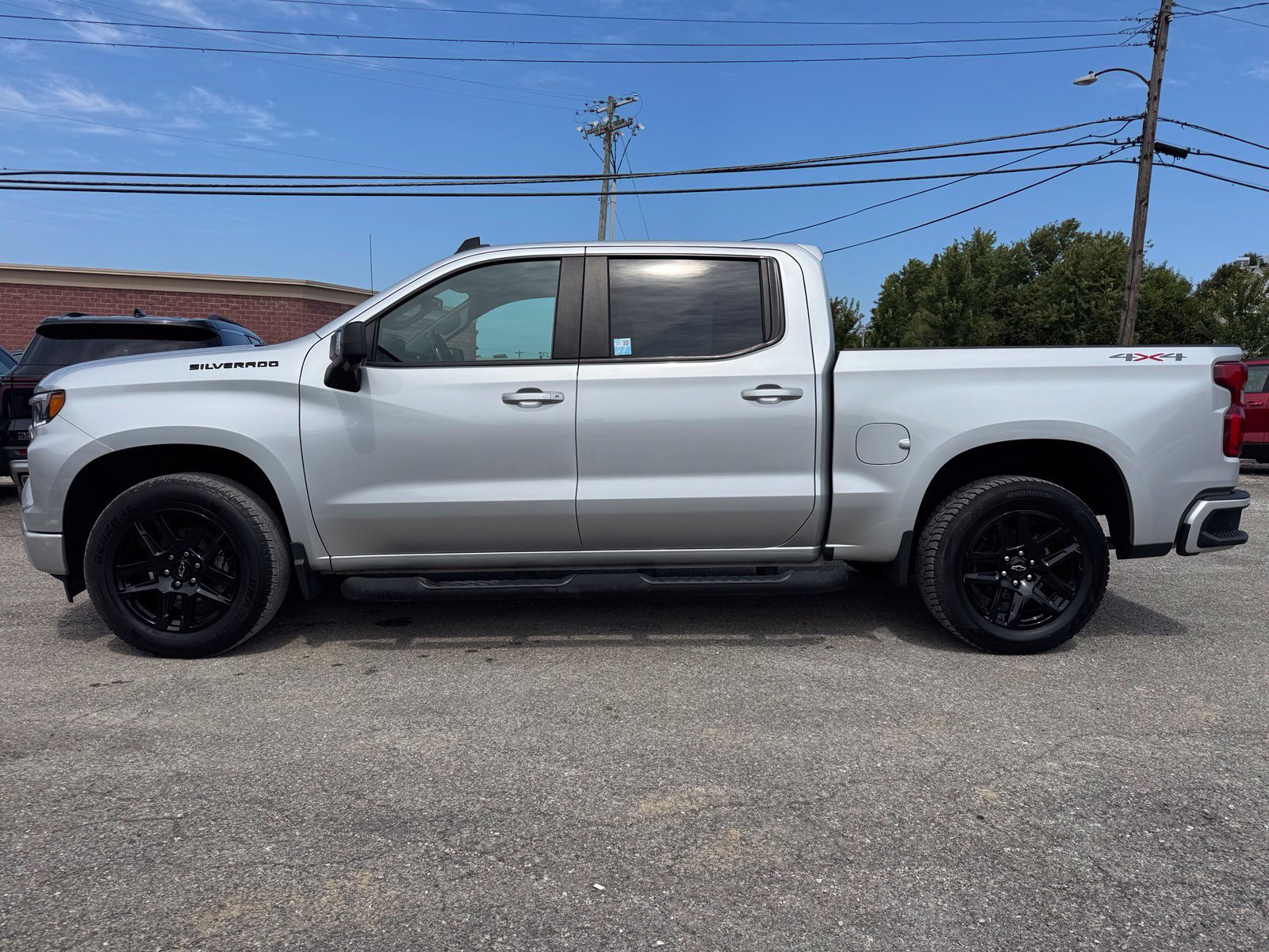Used 2022 Chevrolet Silverado 1500 RST w/ Rally Edition AWD/4WD image 3